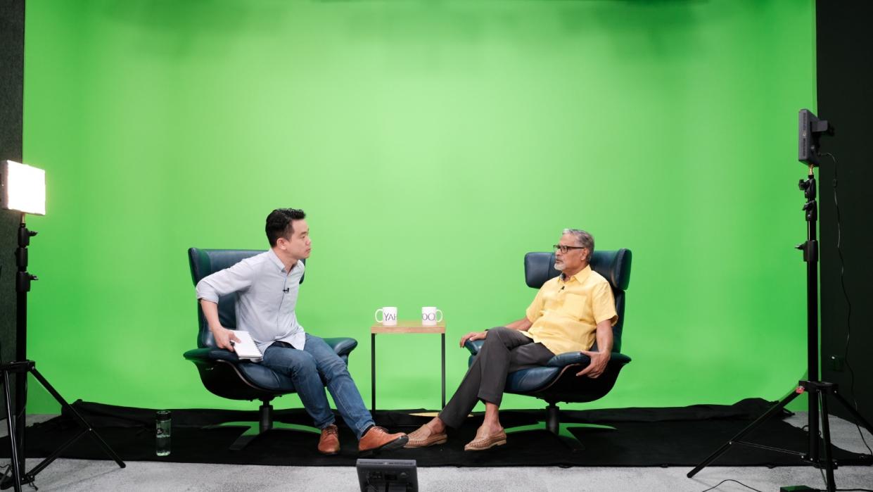 Yahoo News Singapore’s Nicholas Yong (left) speaks to veteran journalist PN Balji in the Yahoo TV studio about his upcoming book “Reluctant Editor”, which mainly covers his stints as editor of The New Paper and Today.