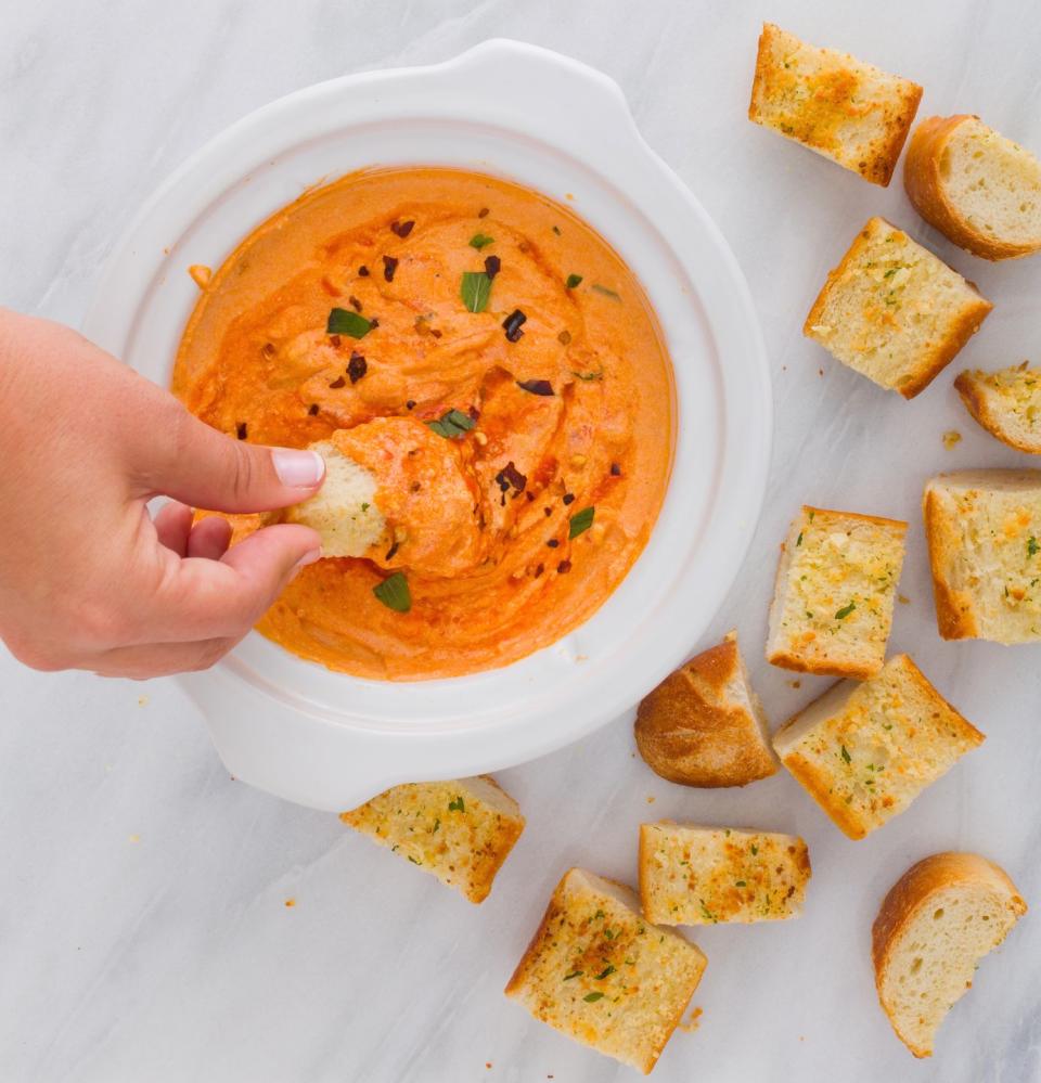 delish slow cooker lasagna dip