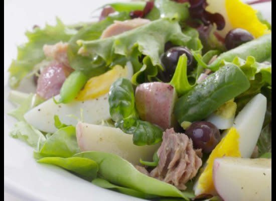 Salade Nicoise is easy to make and includes a flavorful combination of fresh vegetables along with hard-boiled eggs and tuna. It's filling and refreshing for a picnic lunch.    <strong>Get the Recipe for <a href="http://www.huffingtonpost.com/2011/10/27/nouveau-nicoise_n_1049181.html" target="_hplink">Nouveau Niçoise</a></strong>