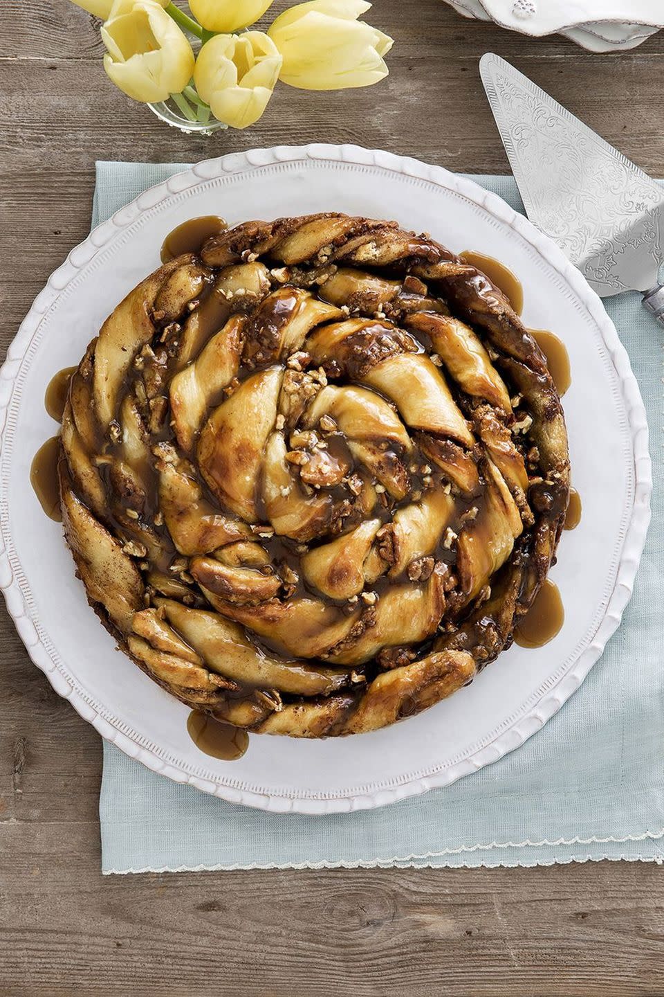 Twisted Sticky Caramel-Pecan Roll