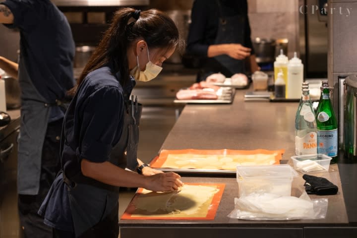 期待藉由整個業界的一起努力，攜手讓台灣精緻餐飲文化圈共存共榮。