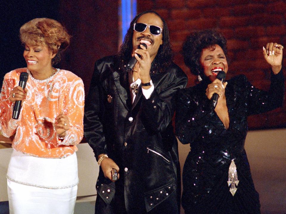 Dionne Warwick, Stevie Wonder, Gladys Knight 29th Annual Grammy awards (1986) on 2:24:1987