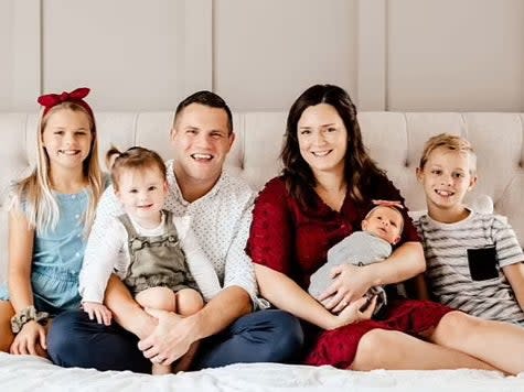 Kirsten Bridegan, Jared Bridegan, and children in family picture before he was shot dead in Jacksonville Beach (Family photo / Facebook)