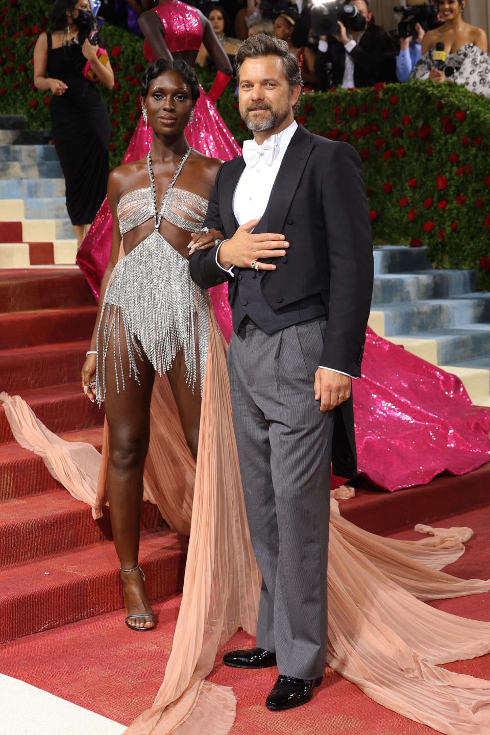 Jodie Turner-Smith and Joshua Jackson at the 2022 Met Gala. (Photo by Mike Coppola/Getty Images)