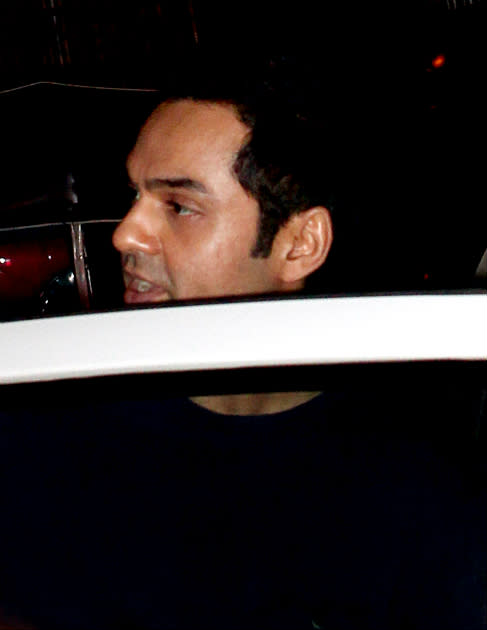 Abhay Deol and his live-in girlfriend Preeti Desai tried hard to sneak in and out of a Mumbai theatre.