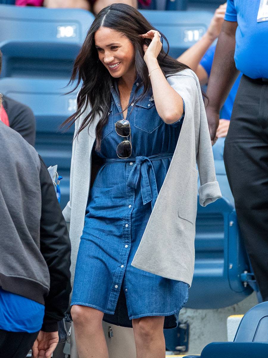 Meghan Markle denim dress