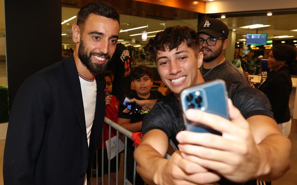 Bruno Fernandes of Manchester United arrives after their flight to the USA for their pre-season tour on July 19, 2023 in New York, United States