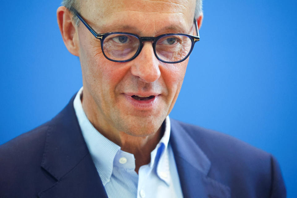 Friedrich Merz kritisierte die Pläne für das Elterngeld (Bild: REUTERS/Fabrizio Bensch)