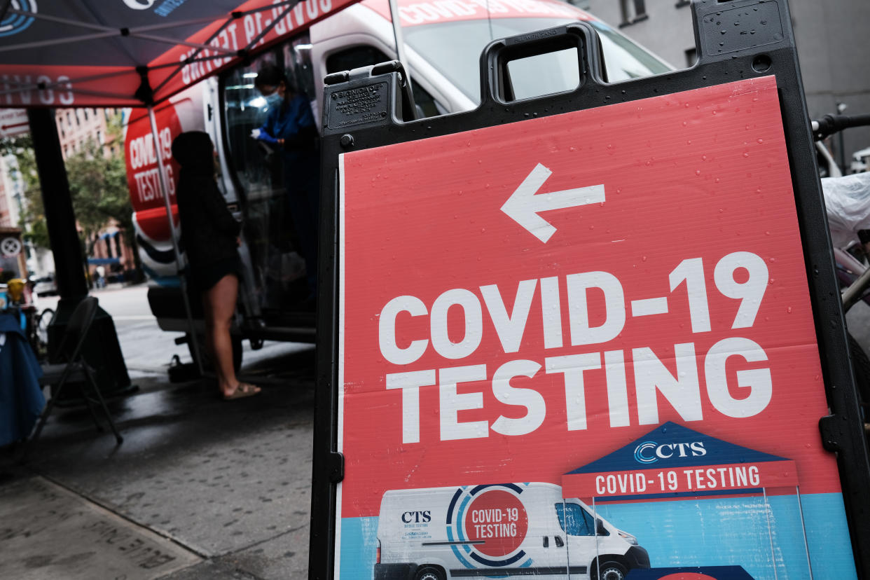 A Covid-19 pop-up testing sits stands on a Manhattan street on October 26, 2021 in New York City. (Spencer Platt/Getty Images)