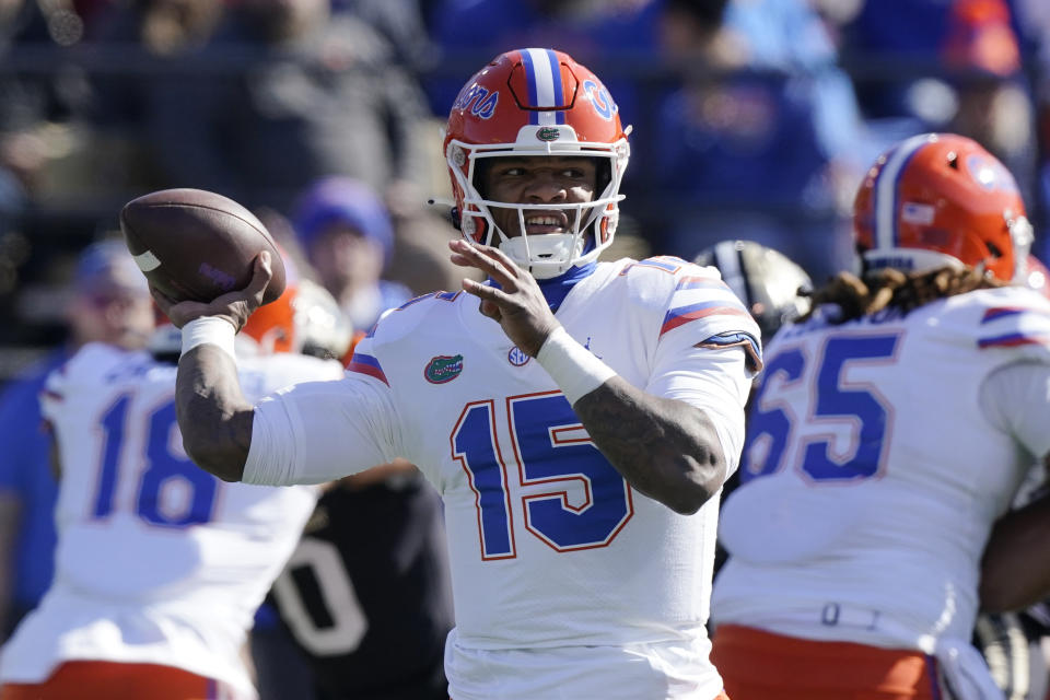 Florida quarterback Anthony Richardson (15) passes against Vanderbilt in the first half of an NCAA college football game Saturday, Nov. 19, 2022, in Nashville, Tenn. (AP Photo/Mark Humphrey)