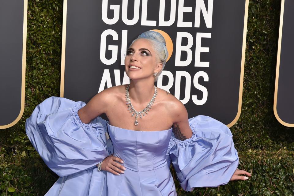 Randomly Looking Up at the Sky, Part III: The Golden Globes (January 6)