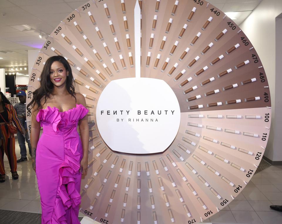 <h1 class="title">Rihanna Celebrates Fenty Beauty's 1-Year Anniversary At Sephora Inside JCPenney</h1><cite class="credit">Kevin Mazur / Getty Images</cite>