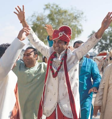 Real Indian Grooms and their Grand Baraats