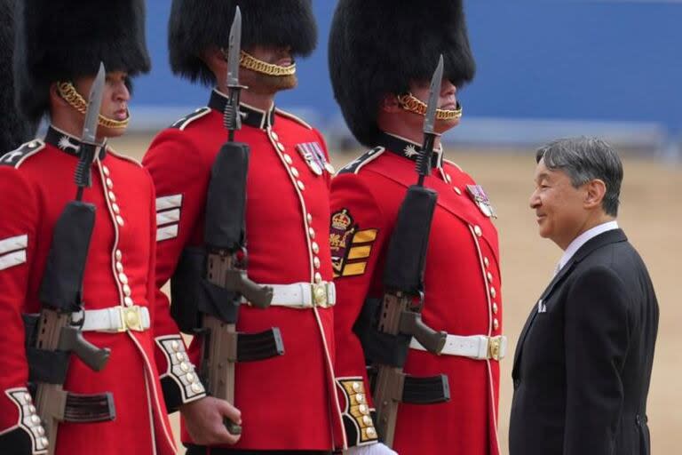 El Emperador Naruhito de Japón durante la ceremonia de bienvenida del Rey Carlos II