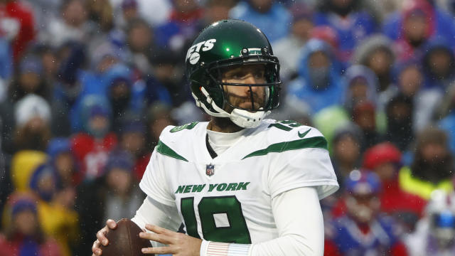 Jets to start Joe Flacco vs. Dolphins in Week 11 - Sports Illustrated