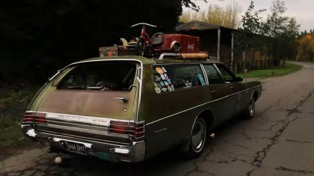 Rusty Plymouth Fury Wagon Rolls Hard In The UK