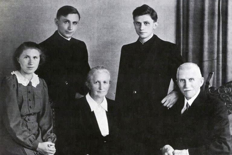 Joseph Ratzinger; papa benedicto XVI; Benedict XVI; papa emérito;mundo;