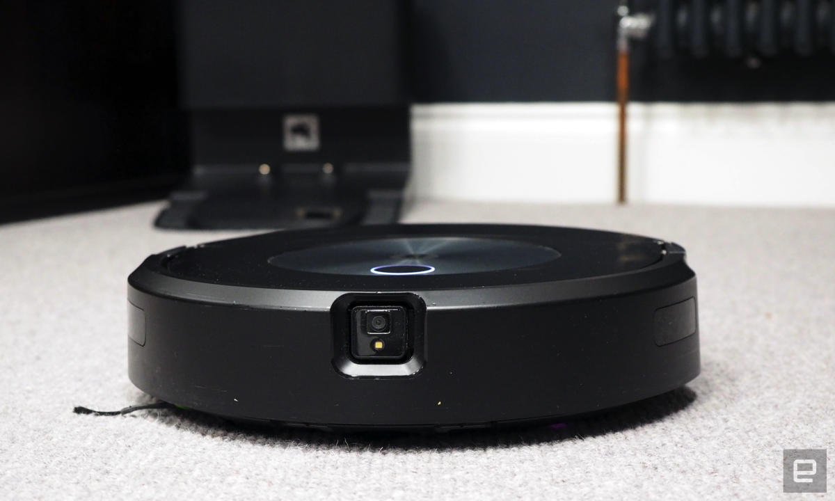 iRobot Roomba Combo j7+: a Worry-Free Mop Vac for Low-Traffic Floors -  Techlicious