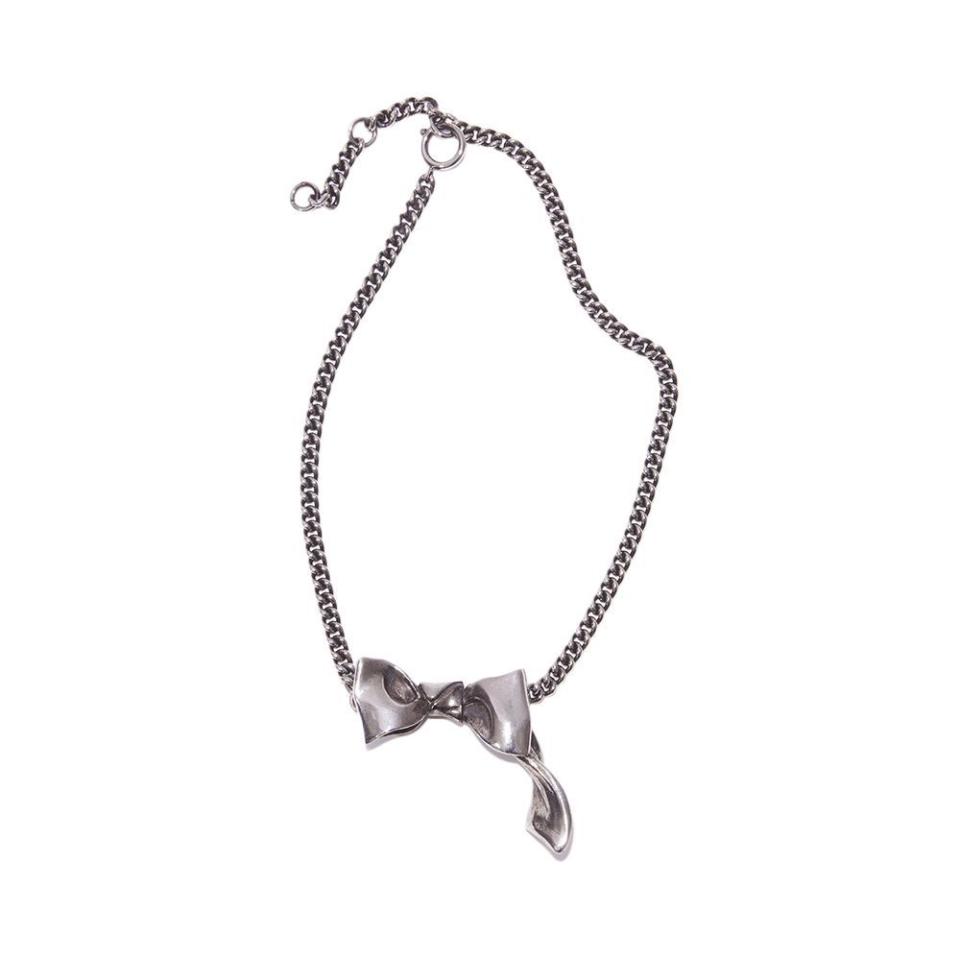 <p><a href="https://go.redirectingat.com?id=74968X1596630&url=https%3A%2F%2Fwww.acnestudios.com%2Fus%2Fen%2Fbow-necklace-antique-silver%2FC50354-BWF000.html&sref=https%3A%2F%2F" rel="nofollow noopener" target="_blank" data-ylk="slk:Shop Now;elm:context_link;itc:0;sec:content-canvas" class="link ">Shop Now</a></p><p>Bow Necklace</p><p>acnestudios.com</p><p>$350.00</p>