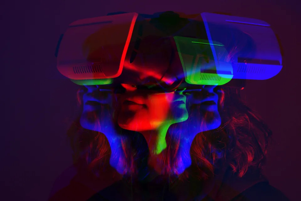 Woman wearing VR Glasses