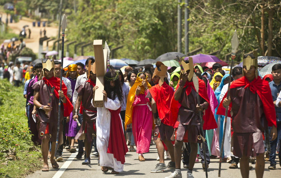 Christians mark Good Friday in Gauhati, India, on April 19, 2019. (Anupam Nath / ASSOCIATED PRESS)