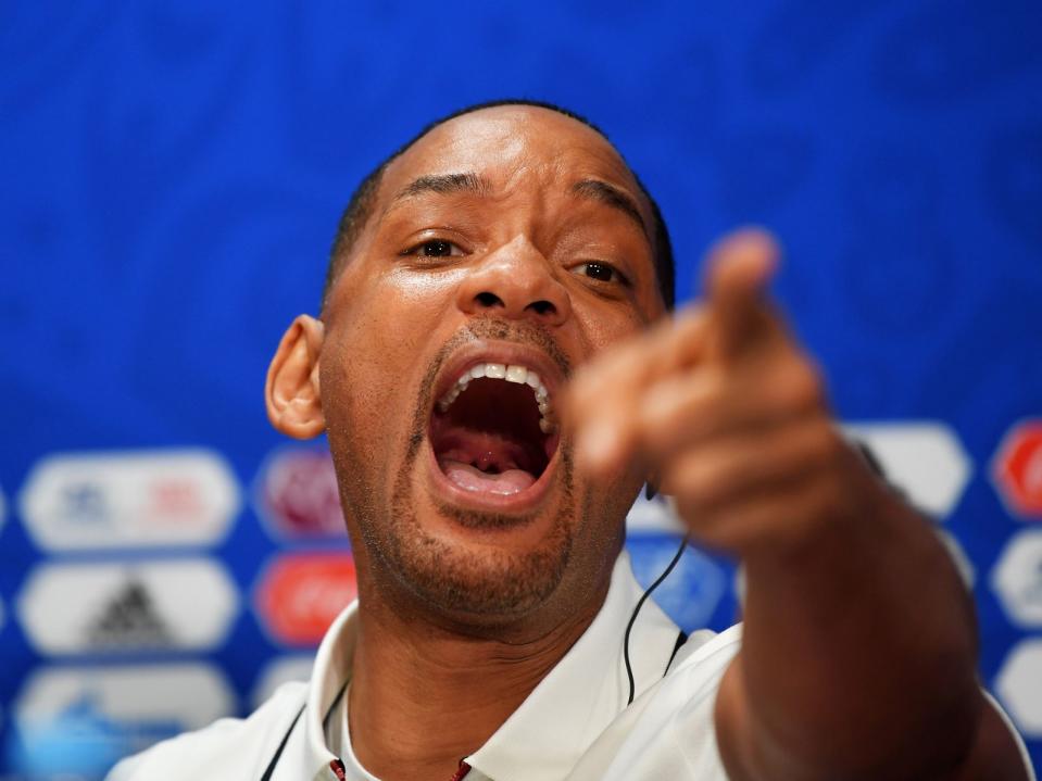 Ja, er reißt immer noch gerne die Klappe auf, auch wenn - gefühlt - seine besten Zeiten hinter ihm liegen: Will Smith. (Bild: Dan Mullan / Getty Images)