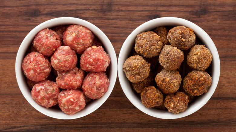 Raw and cooked meatballs