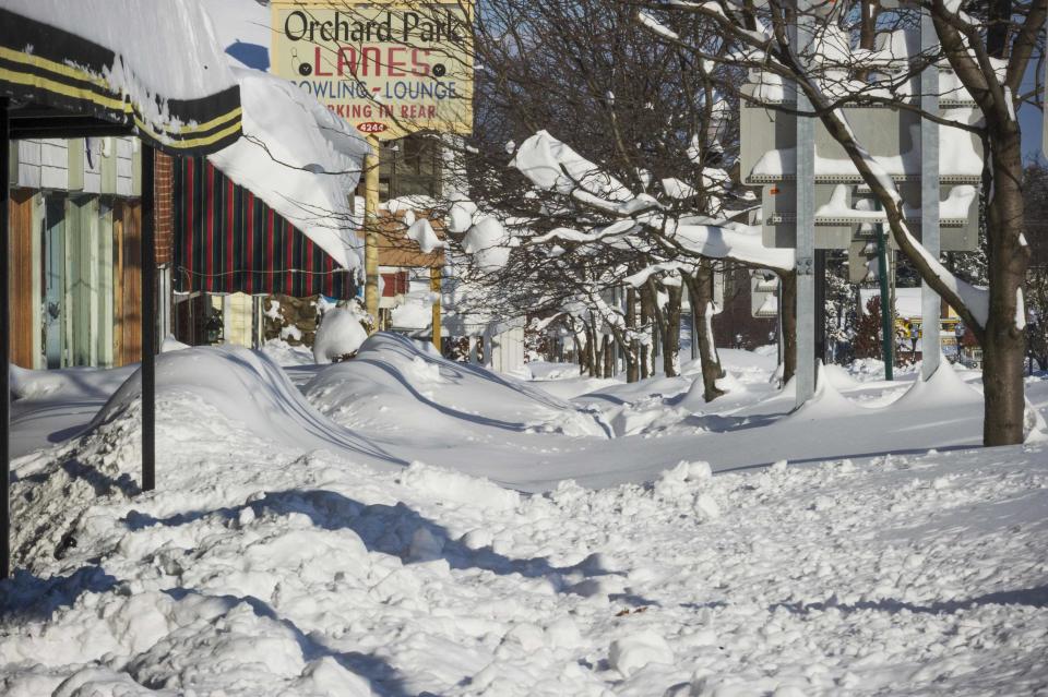 Heavy snowfall is seen in Buffalo