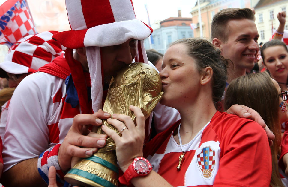 Slideshow: France, Croatia fans go wild during the World Cup final