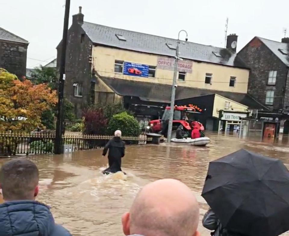 Emergency services called out to the scene County Cork (PA)