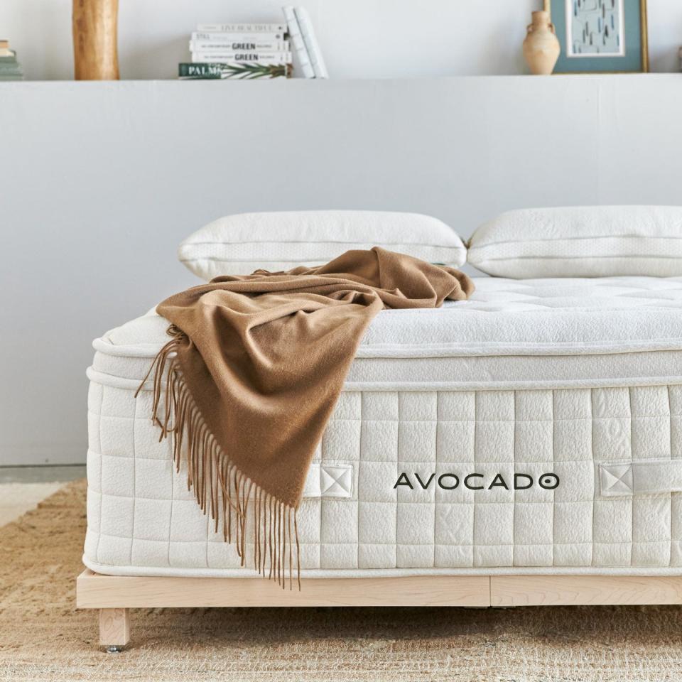 9) Organic Luxury Plush Mattress