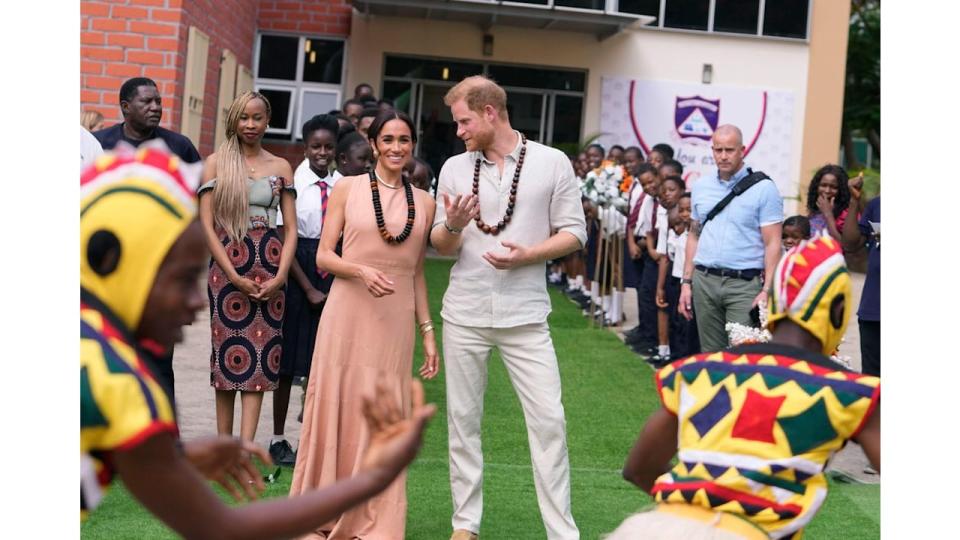 Harry and Meghan welcomed to Nigerian school