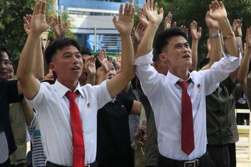 2017年9月3日，北韓進行氫彈試爆，民眾在街頭表達支持。（勞動新聞）