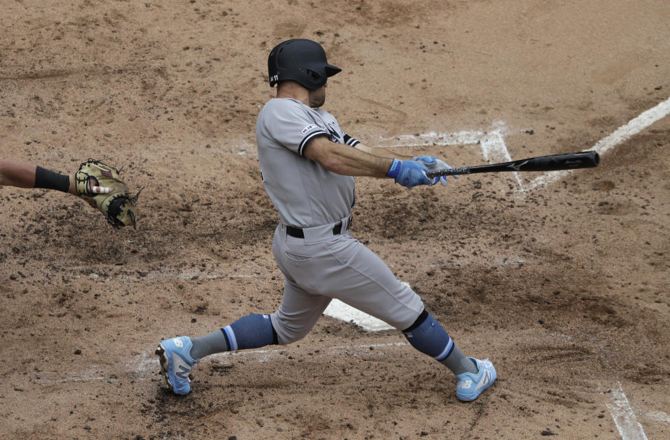 New York Yankees' Brett Gardner hits a two-run single against the Chicago White Sox during the third inning of a baseball game in Chicago, Sunday, June 16, 2019. (AP Photo/Nam Y. Huh)