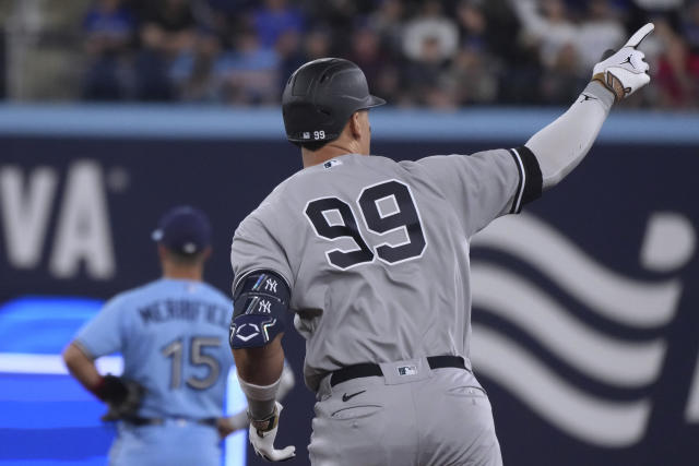 Yankees young fan moved to tears by gesture on Aaron Judge home run