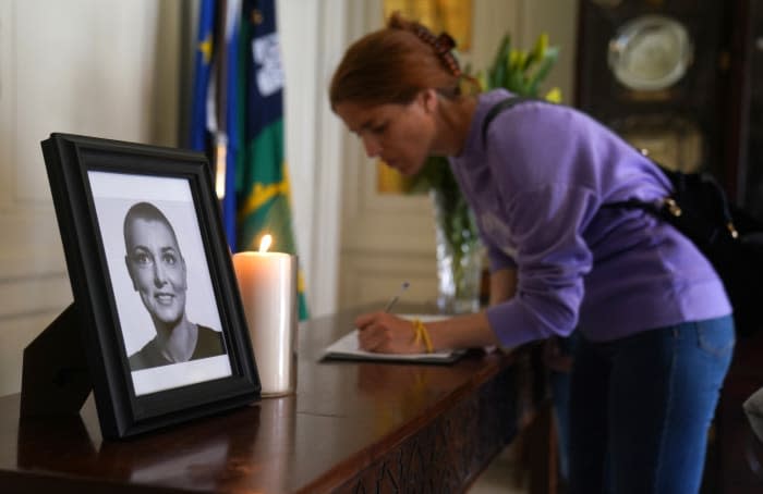 Libro de firmas por la muerte de Sinéad OConnor