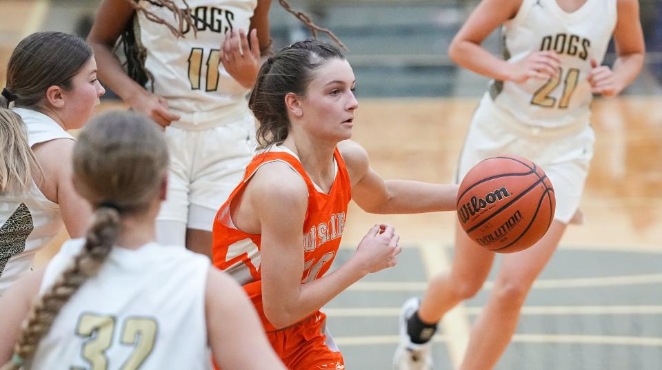 Hamilton Heights Huskies Camryn Runner (10) rushes up the court Tuesday, Dec. 19, 2023, during the game at Lapel High School in Lapel. The Hamilton Heights Huskies defeated the Lapel Bulldogs, 53-41.