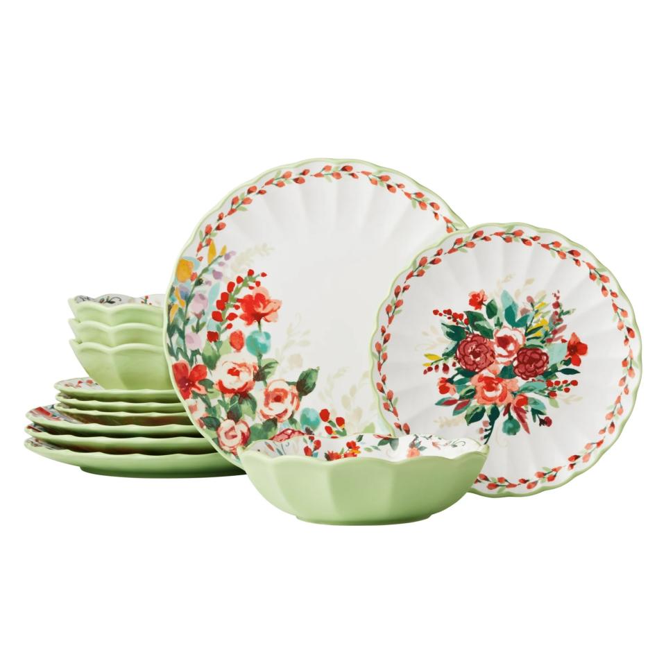 Pioneer Woman’s Spring Walmart Collection: Kitchen, Dining, and Patio