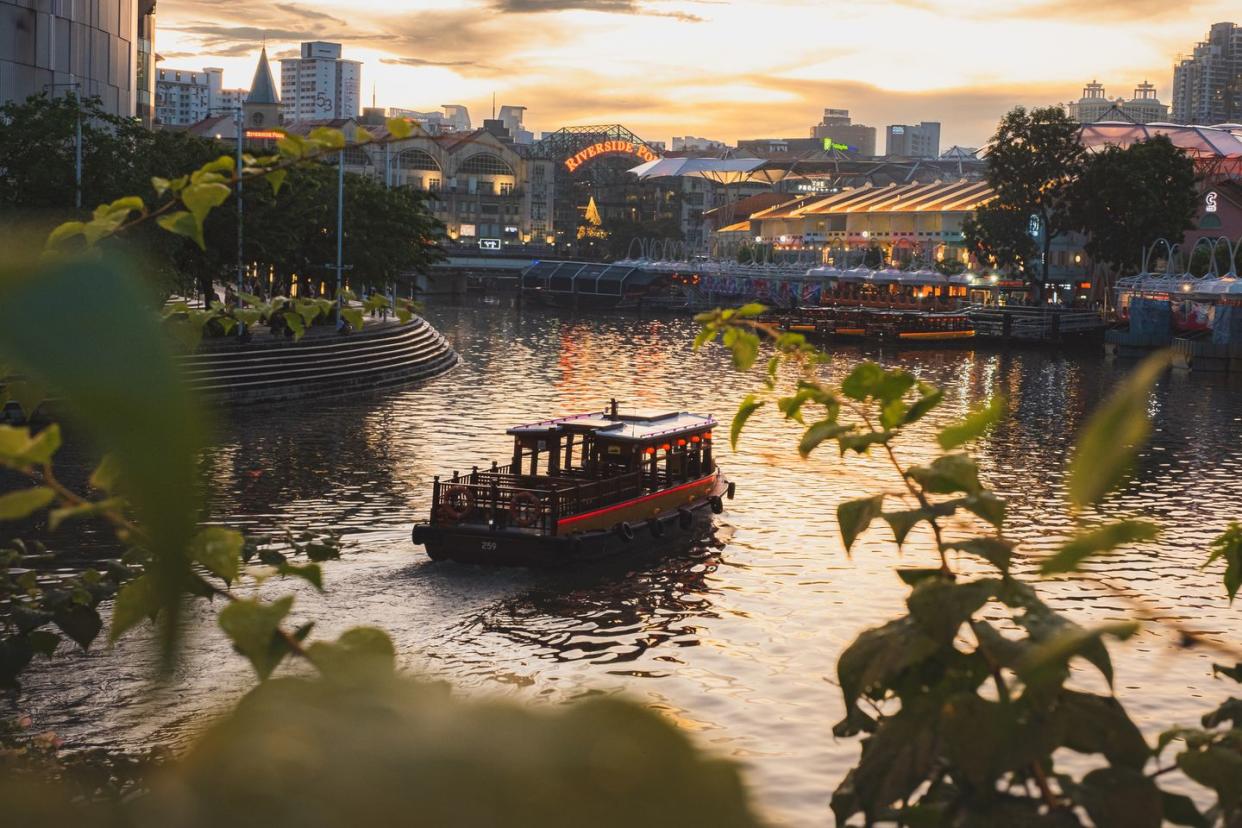 sunset along the singapore river