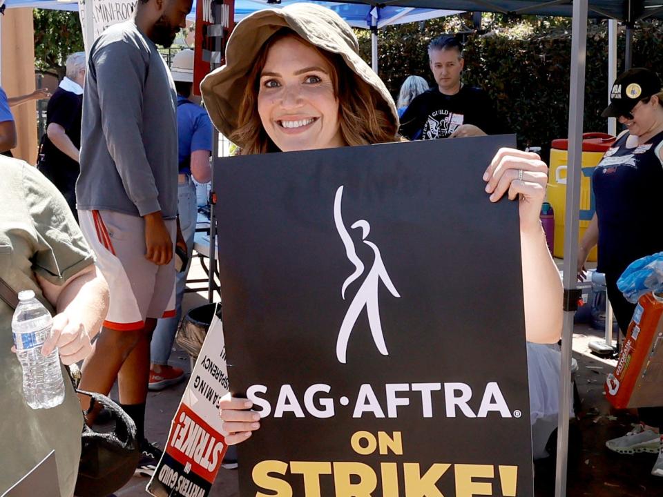 Mandy Moore with a Sag-Aftra on strike sign