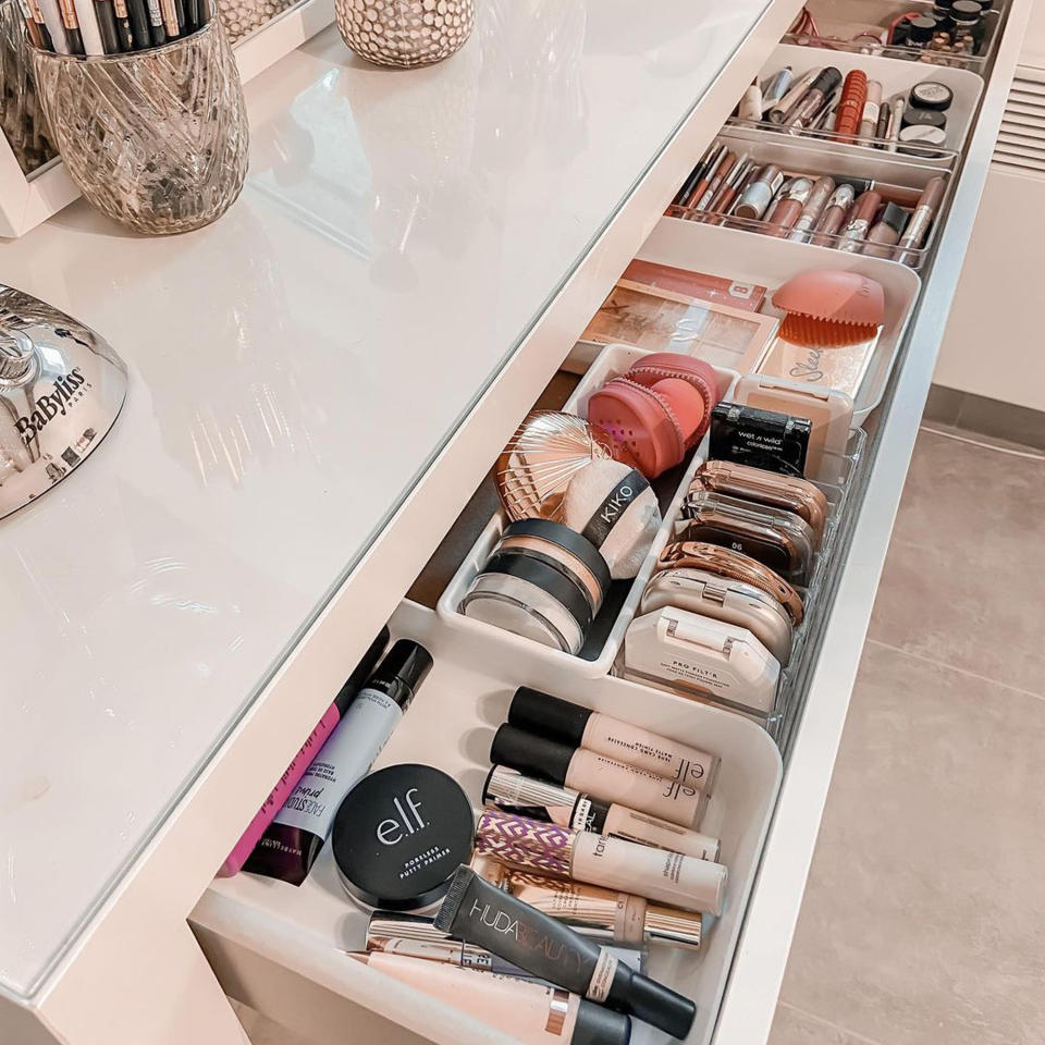 4. Organize cosmetics with drawer dividers