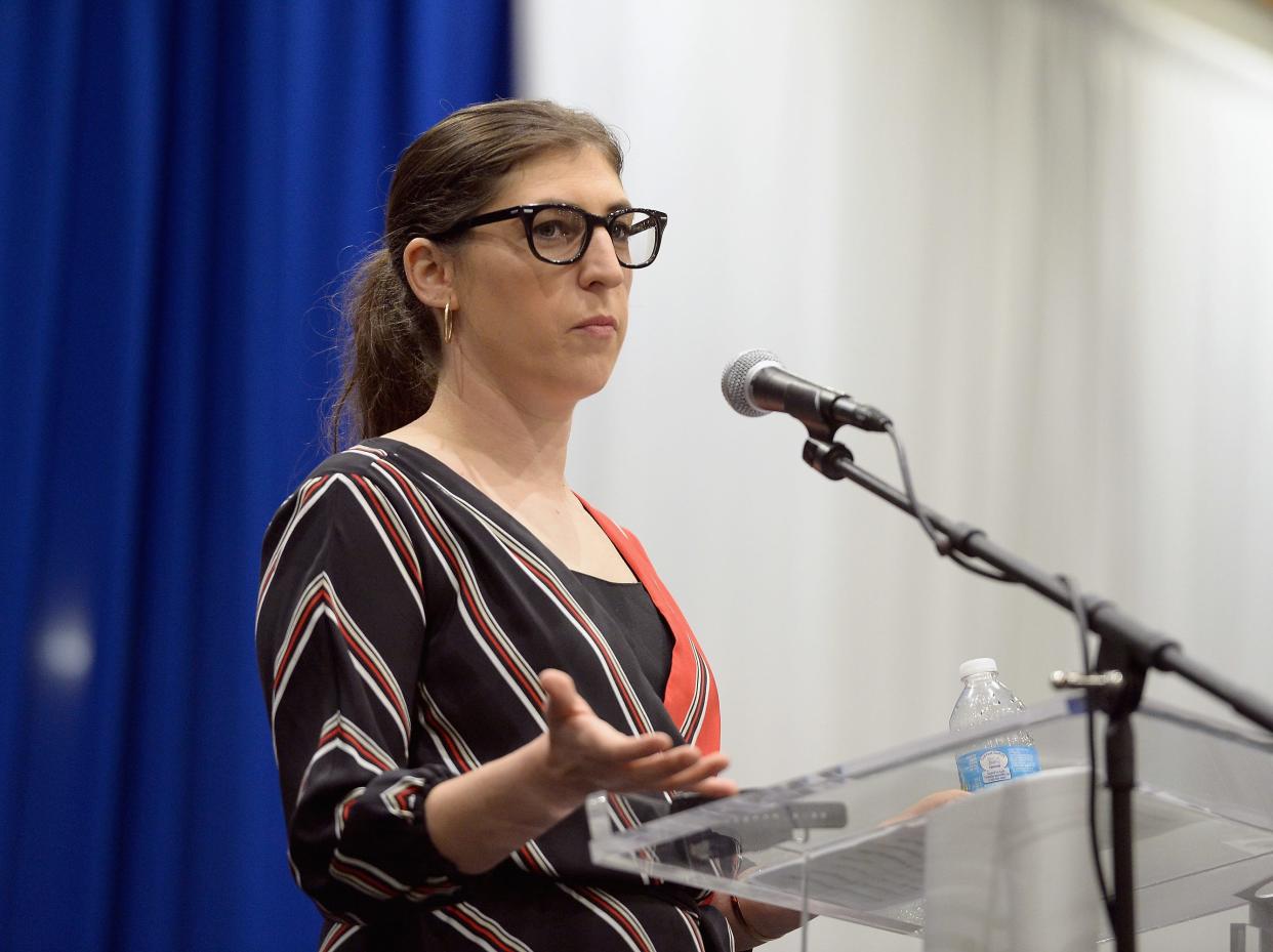 Mayim Bialik speaks at Florida International University.