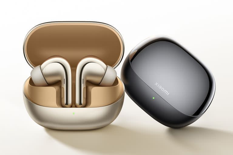 Unos auriculares TWS Xiaomi Buds 4 Pro