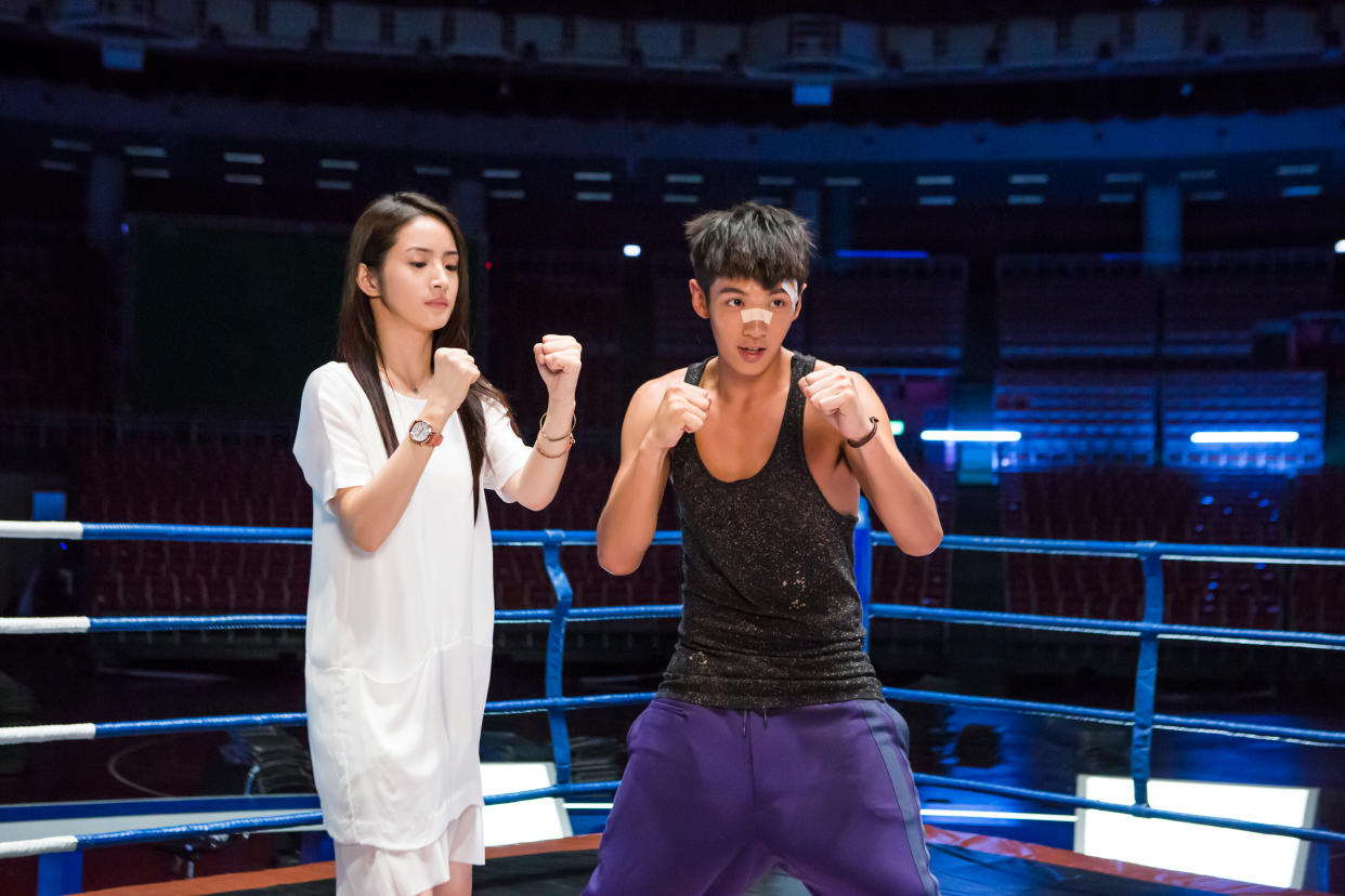 Ariel Lin (left) and Kai Ko in A Choo. (Photo: mm2 Entertainment)