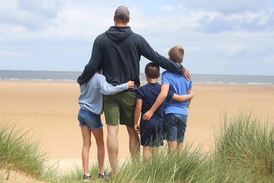 <p>The Prince and Princess of Wales /Instagram</p> (L-R) Princess Charlotte, Prince William, Prince Louis and Prince George in a new Father