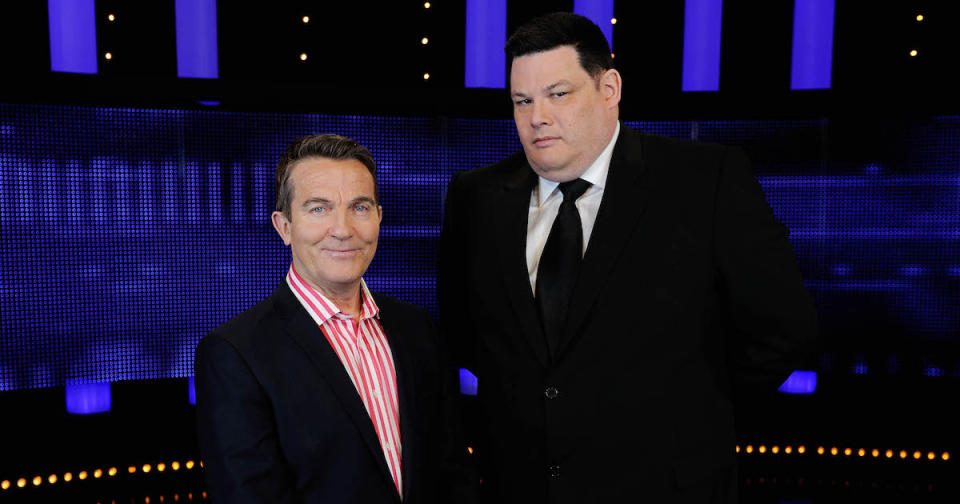 Mark Labbett with Bradley Walsh on 'The Chase'. (ITV)