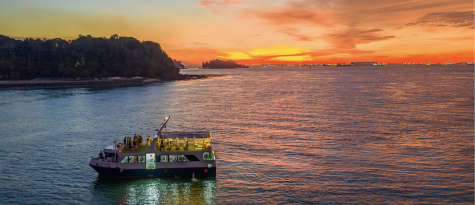 PHOTO: Klook. Singapore Southern Straits Sunset Dinner Cruise