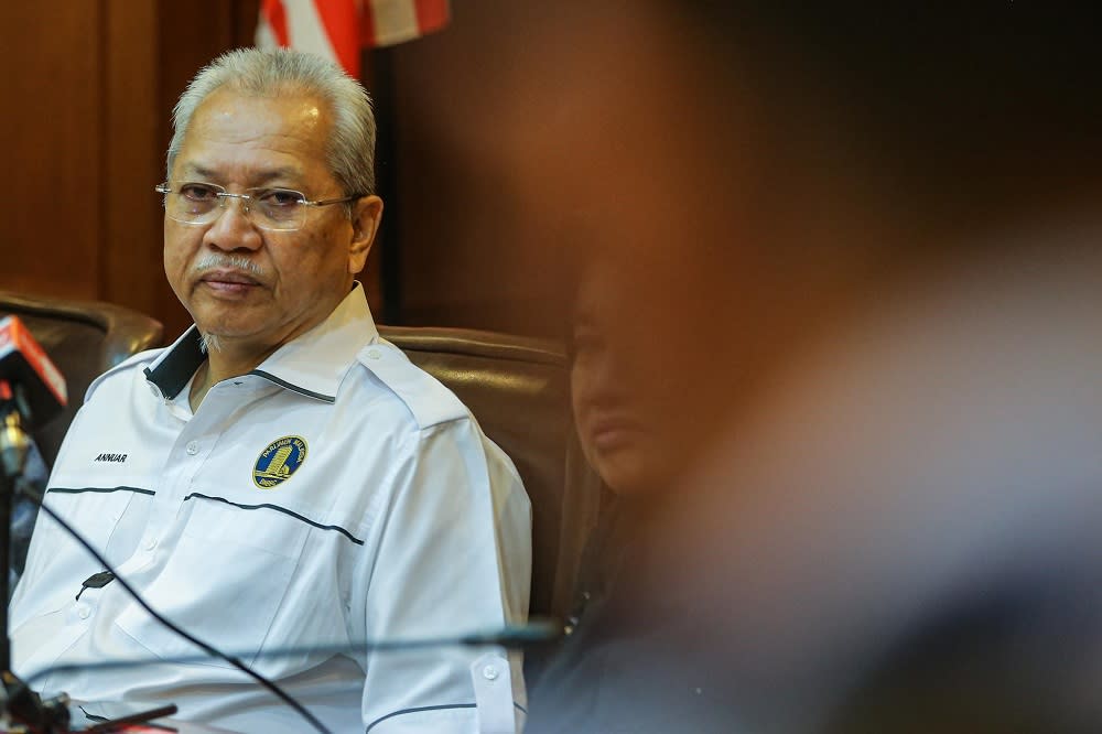 Umno secretary-general Tan Sri Annuar Musa during a press conference at the Umno headquarters in Kuala Lumpur March 4, 2020. — Hari Anggara