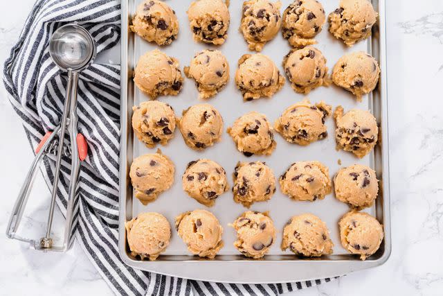 How to Freeze Cookie Dough {Hints for Packing & Defrosting Cookies}