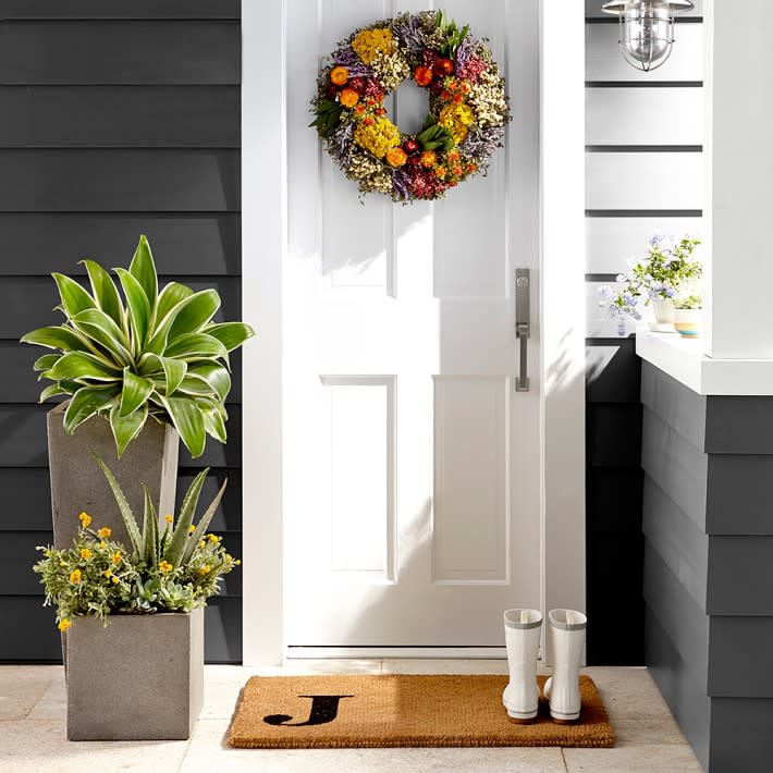 The Best Summer Wreaths for Your Front Door
